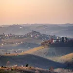 Astixio Dom wakacyjny San Damiano dʼAsti