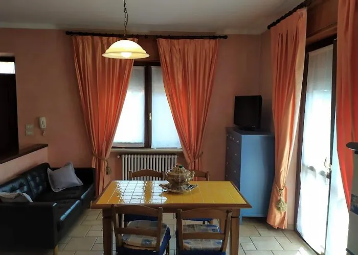 Astixio Casa vacanze San Damiano dʼAsti